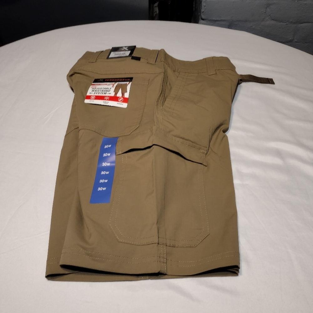 ZeroXposur Oak/Tan Ryder Belted Travel UPF50 Adjustable Waistband Shorts - Picture 5 of 14